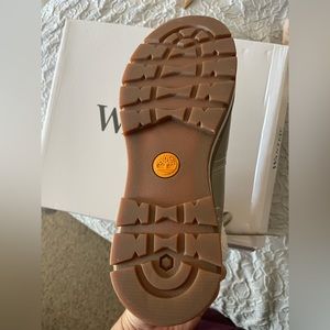 Timberland Women’s Waterproof Cervinia Valley PrimaLoft Warm-Lined Boots